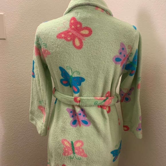 SOLD ON MERCARI 🌻 Cute little Robe Girls Sz 7-8 - Picture 2 of 3